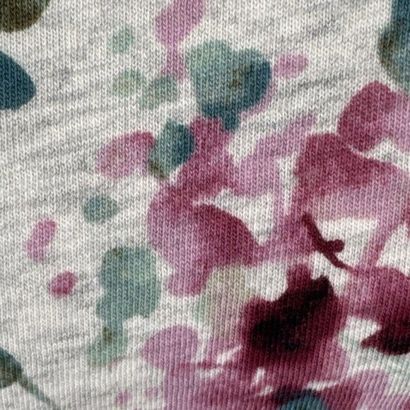 J. Jill Women's L Dipped Hem A-Line Tee Gray Floral - Picture 5 of 12